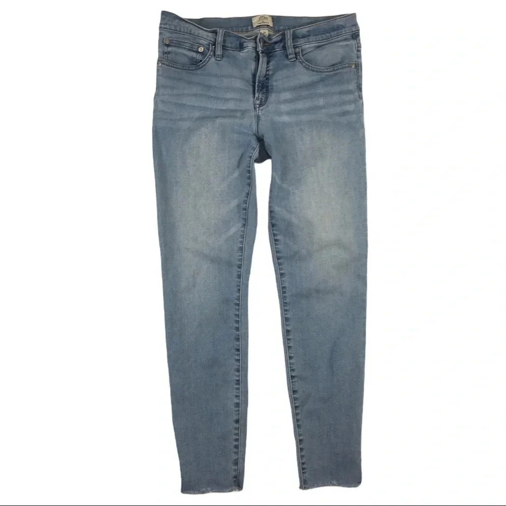WJ346 J. Crew 8” Toothpick Light Skinny Jeans 30